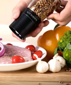 CKO115 - Hủ Xay Tiêu Thủy Tinh LocknLock - 140Ml - 2 Màu (Đen, Trắng) - LocknLock Online